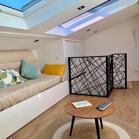 Cosy And Bright Studio, Full Equipment, Earth Old Town Apartment *