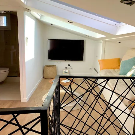 Cosy And Bright Studio, Full Equipment, Earth Old Town Lejlighed Antibes